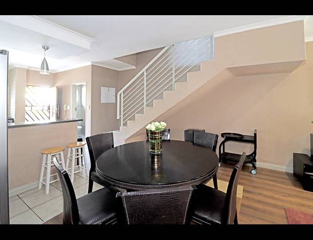 3 BEDROOM SECTIONAL TITLE FOR SALE IN GLENHAZEL